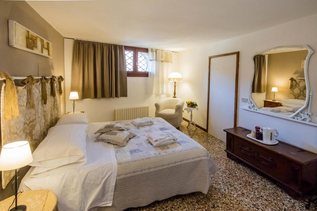 Image 1 of Venice and Venice Apartments – private rooms in shared apartment