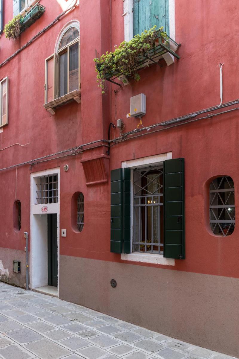 Image 5 of Venice downtown