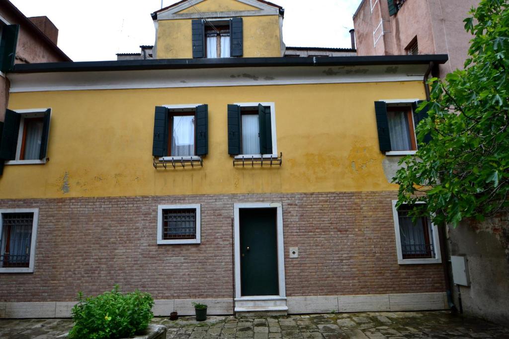 Image of come a casa tua dietro piazza San Marco