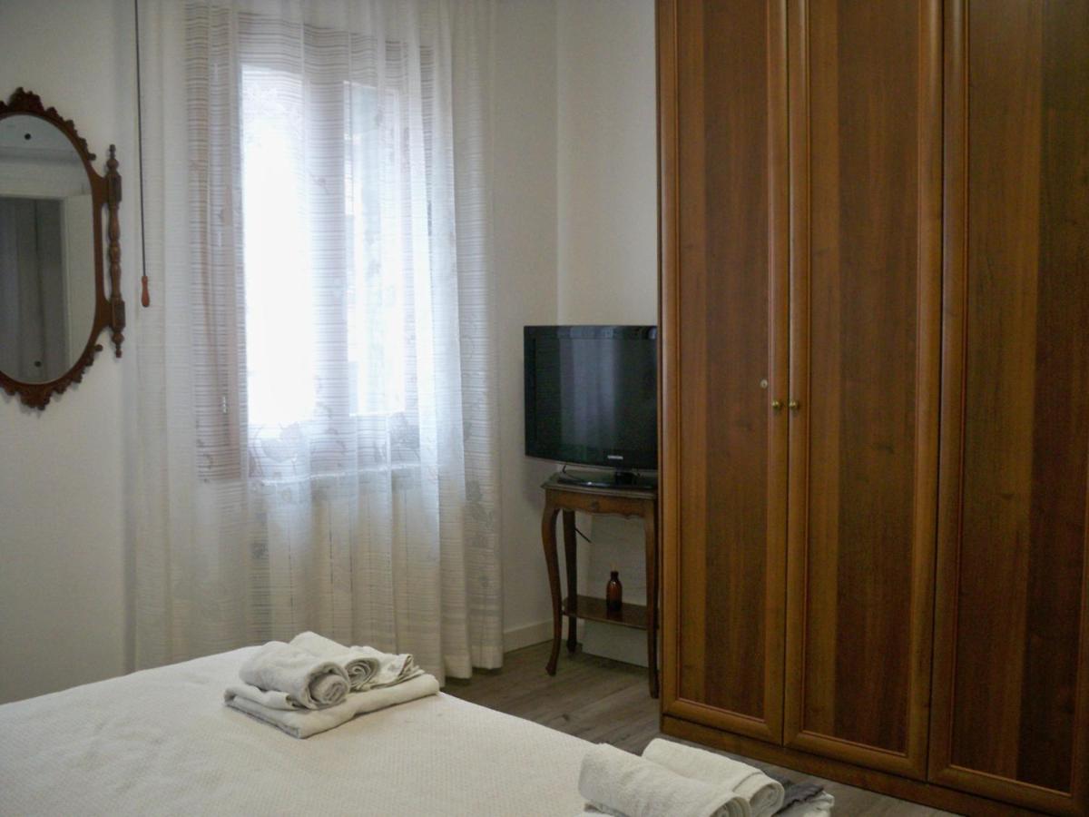 Image 2 of locazione Mery
