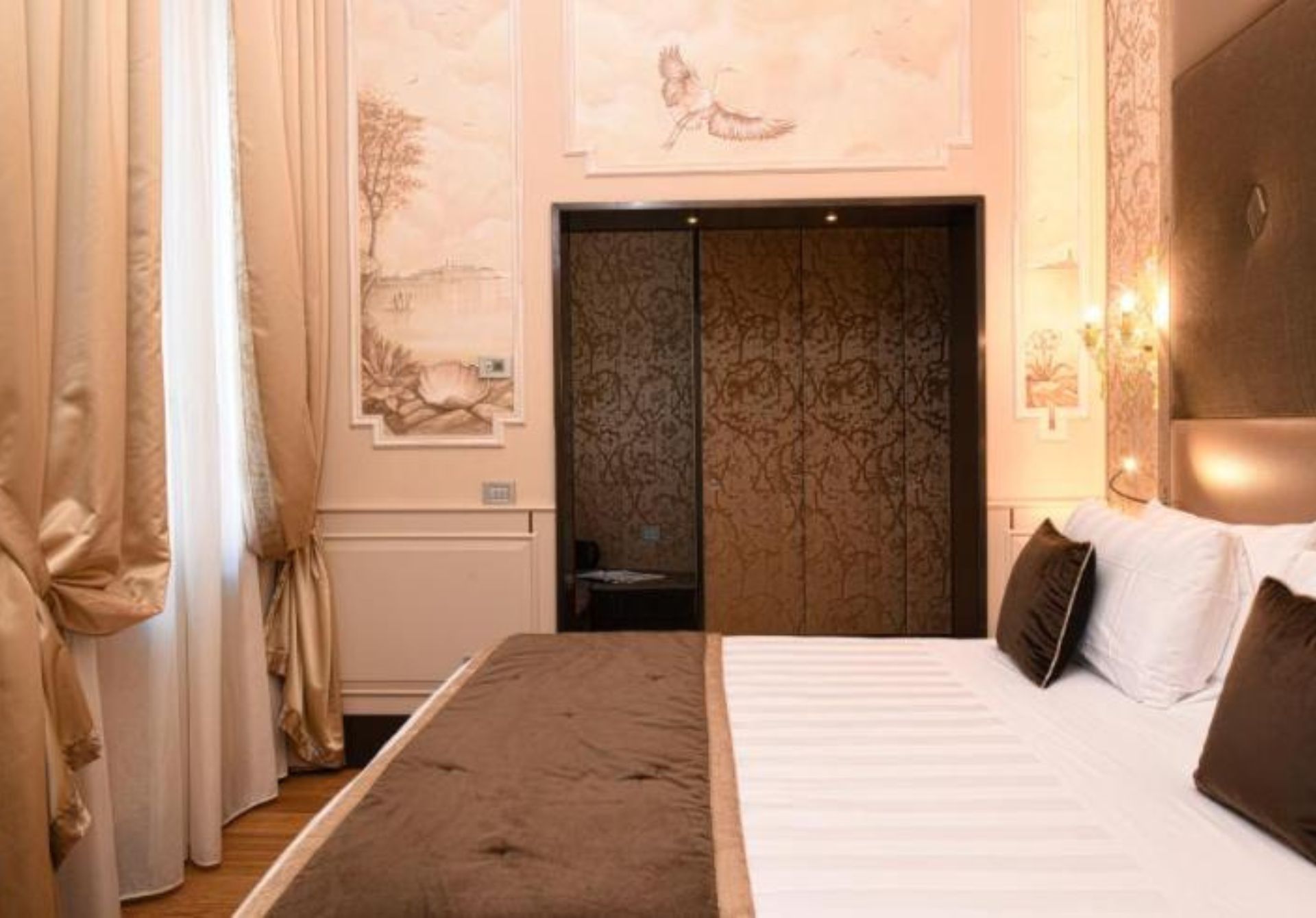 Santa Croce Boutique Hotel